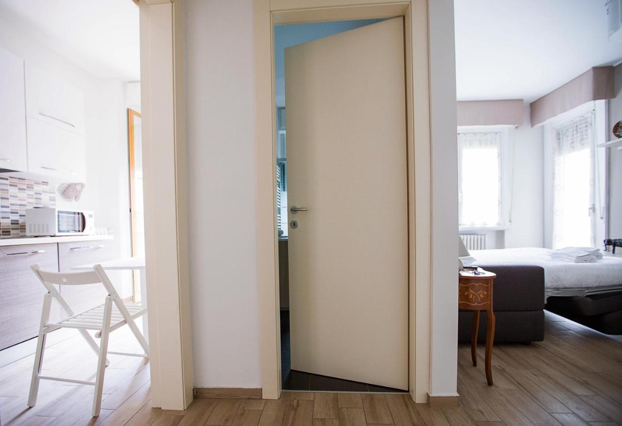 מילאנו Lorenteggio Studio Apt מראה חיצוני תמונה